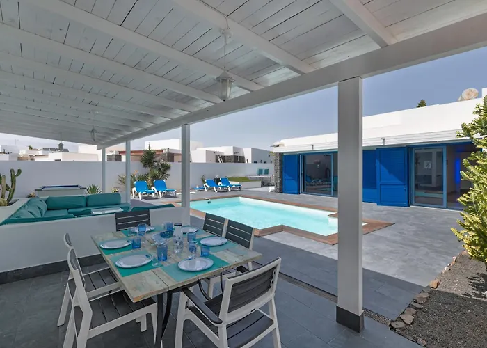 فيلة Lunamoon, *